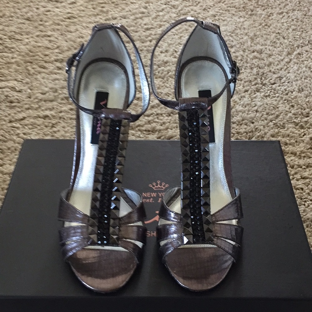 Sandal - Picture 3 of 7